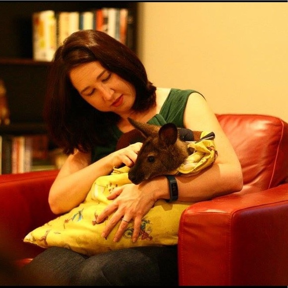 Meet your Posher, Shellie - Picture 3 of 3